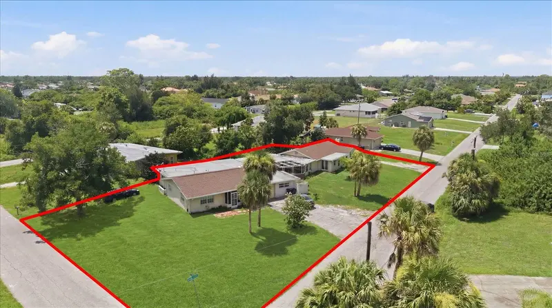 200 ORDUNA DRIVE, NORTH PORT