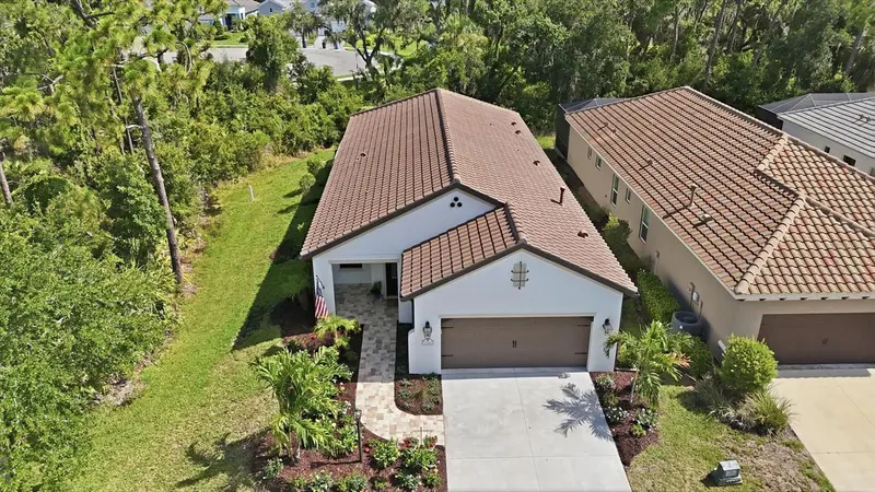12946 TRUE BLUE CIRCLE, BRADENTON