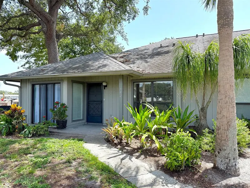 942 BENEVA ROAD #V28, SARASOTA