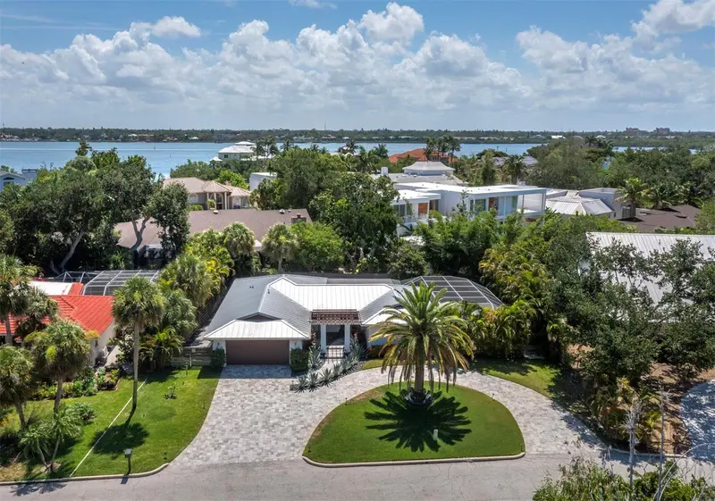 622 TROPICAL CIRCLE, SARASOTA