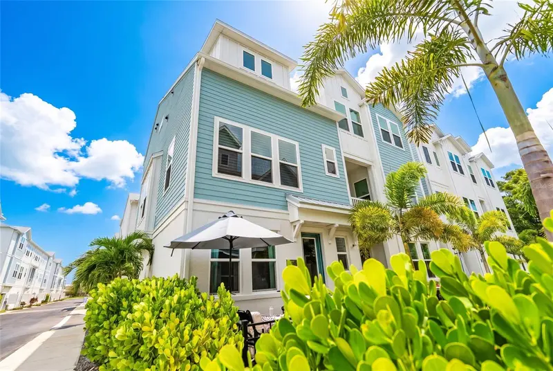 2501 BOONE COURT, SARASOTA
