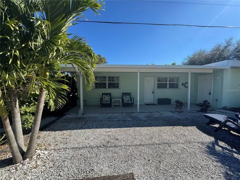 104 BASE AVENUE #C, VENICE