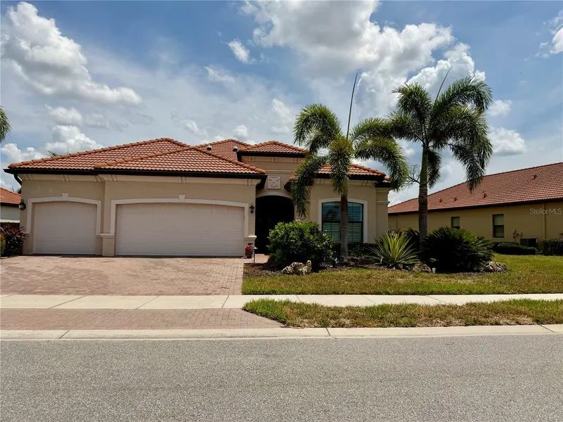 23547 WAVERLY CIRCLE, VENICE