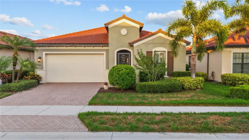 24252 GALLBERRY DRIVE, VENICE