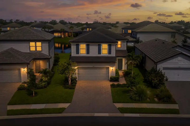 5752 SILVERSIDE PINE COURT, LAKEWOOD RANCH