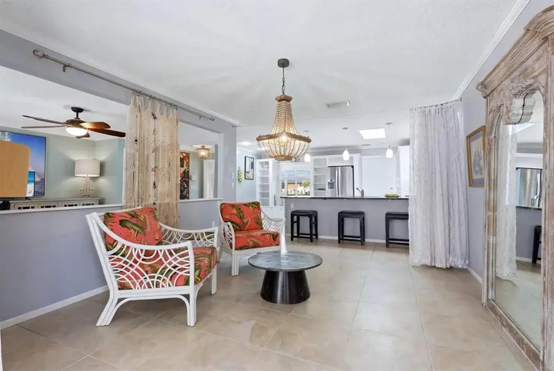 Thumbnail 13