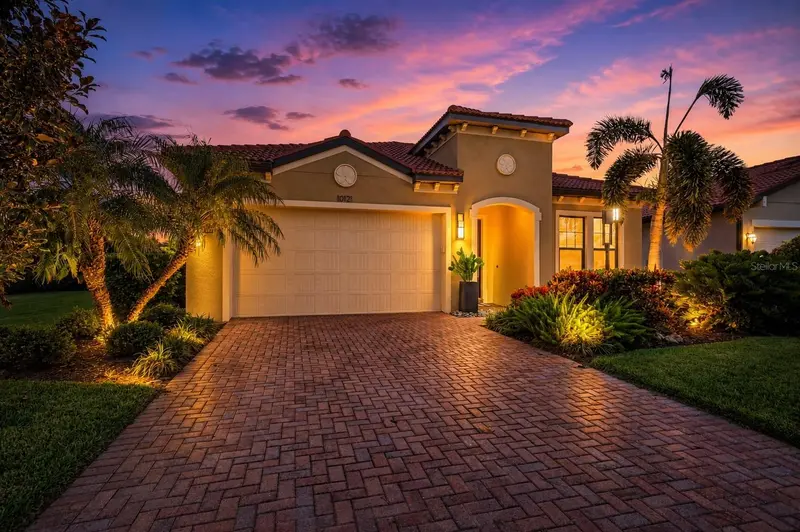 10121 MARBELLA DRIVE, BRADENTON