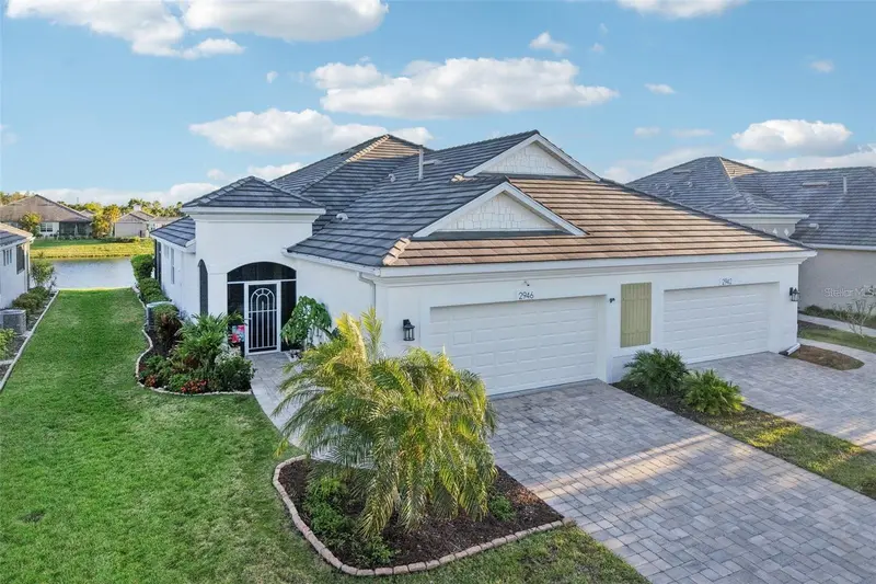2946 TRUSTEE AVENUE, SARASOTA