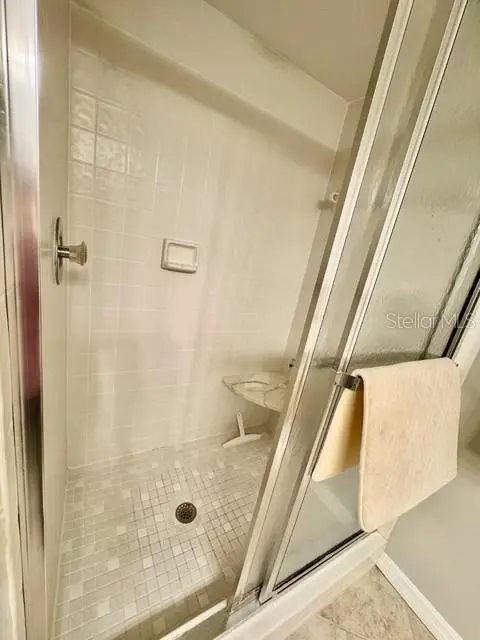 Thumbnail 33