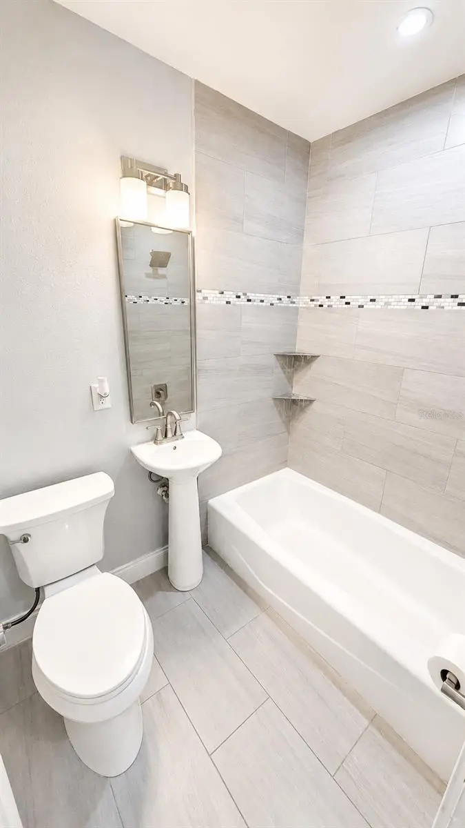 Thumbnail 18