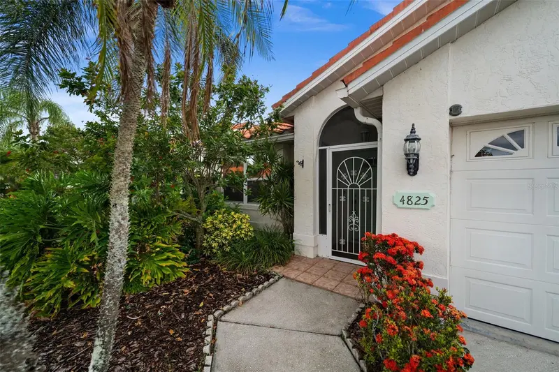 4825 TAMARACK TRAIL, VENICE, photo 2 of 33