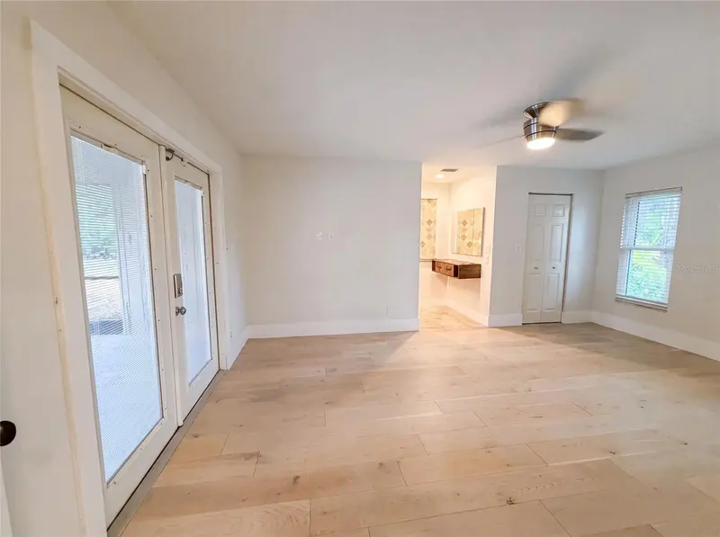 8028 CONSERVATORY CIRCLE, SARASOTA, photo 4 of 36