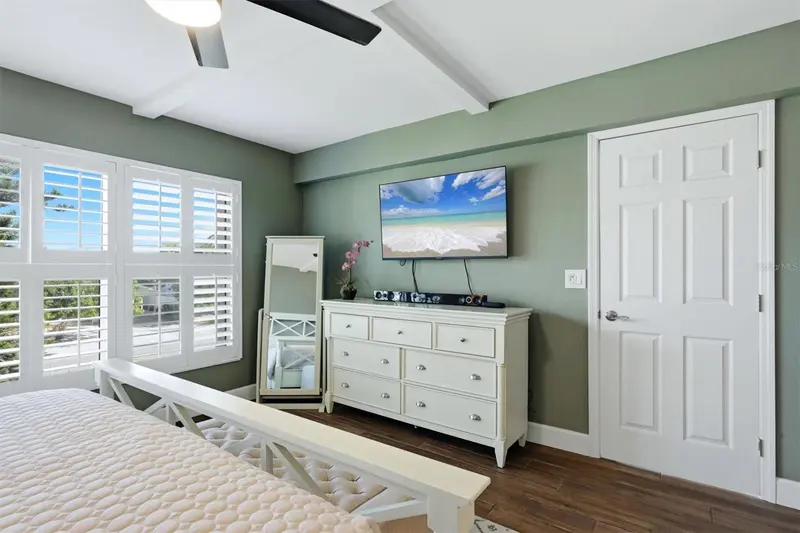 Thumbnail 30