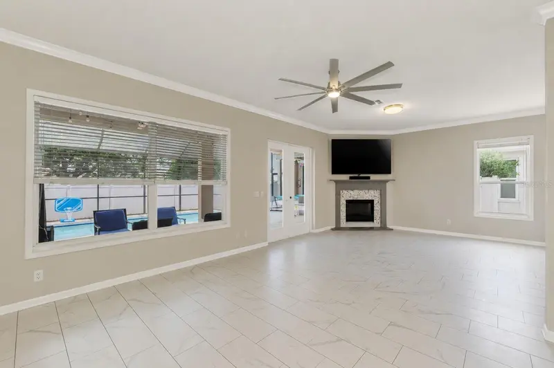 4327 MANFIELD DRIVE, VENICE, photo 4 of 65