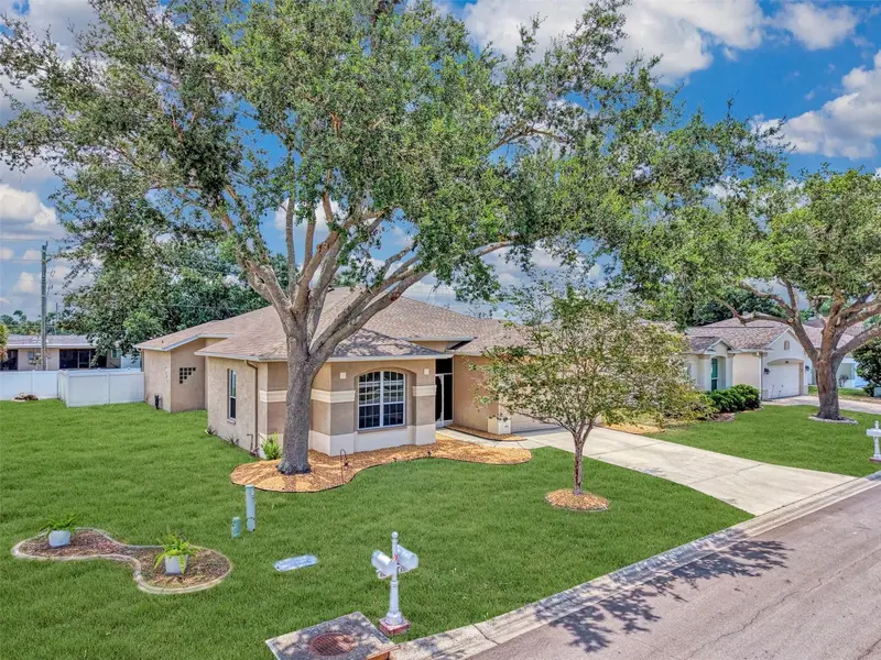 4327 MANFIELD DRIVE, VENICE