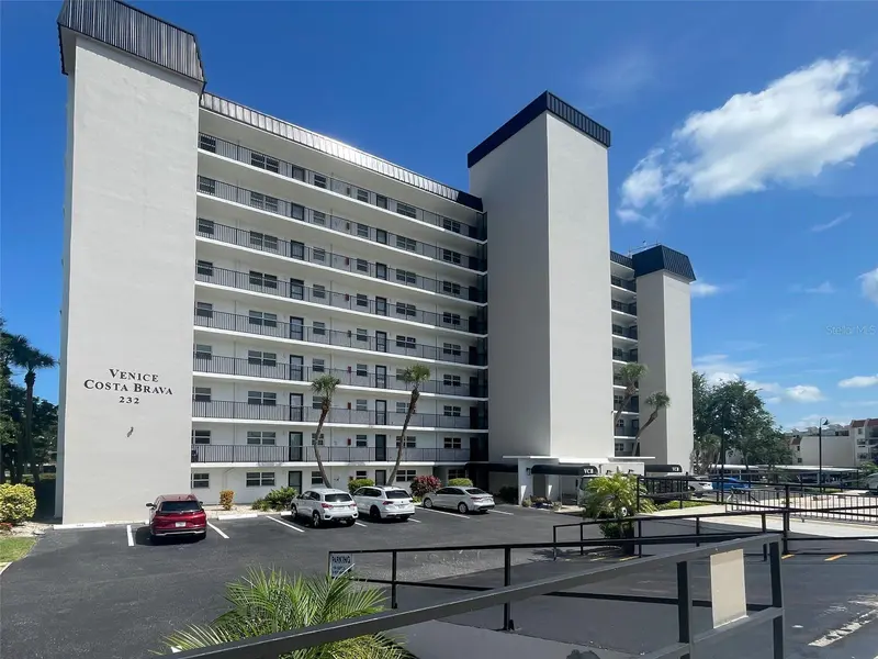 232 SAINT AUGUSTINE AVENUE #207, VENICE