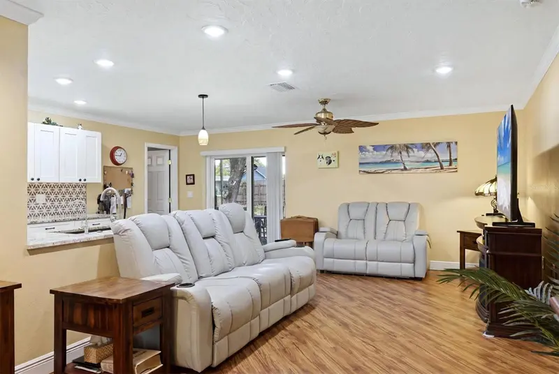 918 ELL WAY, SARASOTA, photo 5 of 33