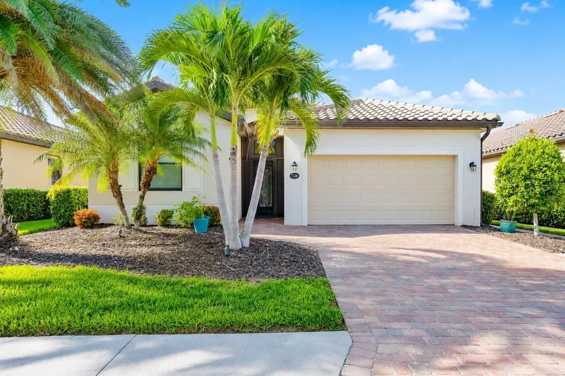 7130 QUIET CREEK DRIVE, BRADENTON