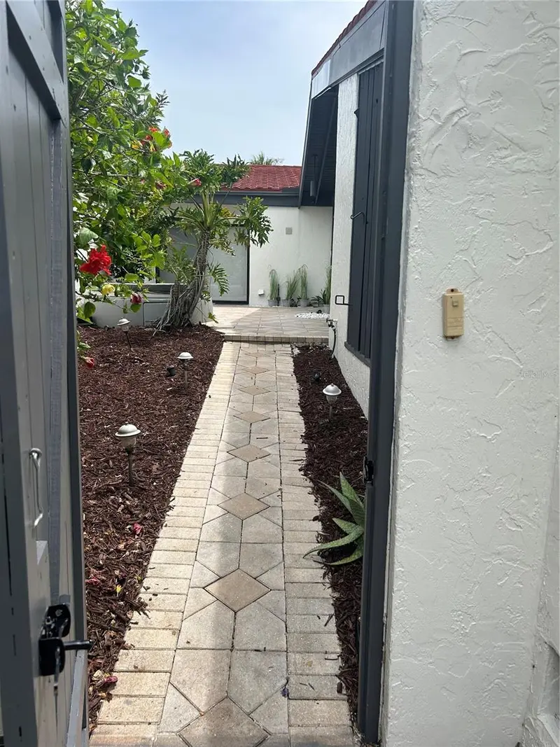 780 SARABAY ROAD #16, OSPREY, photo 5 of 54