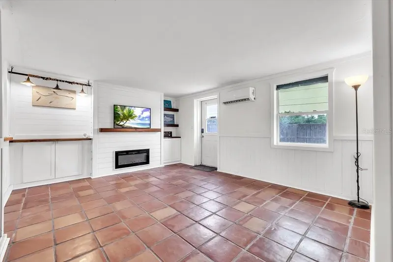 1144 PINE STREET, ENGLEWOOD, photo 5 of 37