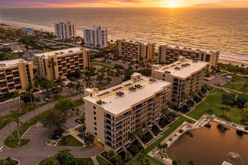 1095 GULF OF MEXICO DRIVE #303, LONGBOAT KEY