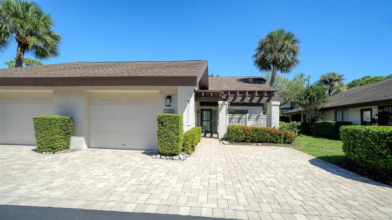 3182 WINDRUSH BOURNE #29, SARASOTA, photo 2 of 36