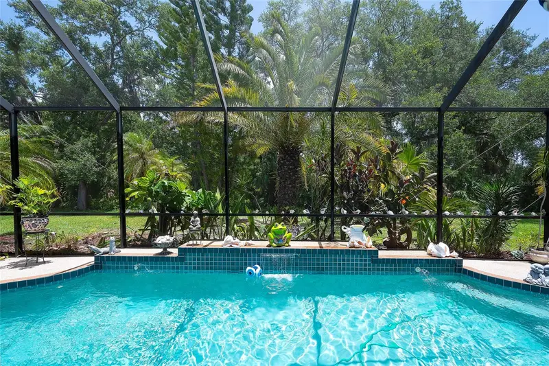 267 PETREL TRAIL, BRADENTON, photo 2 of 52