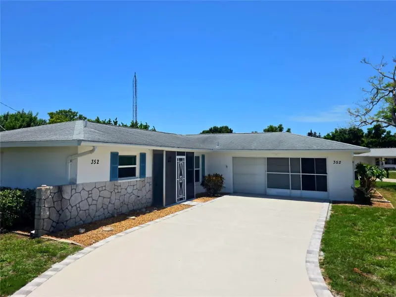 352 PINE TREE ROAD, VENICE