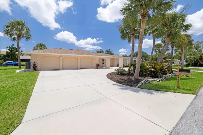 6755 AVENUE B, SARASOTA, photo 2 of 77