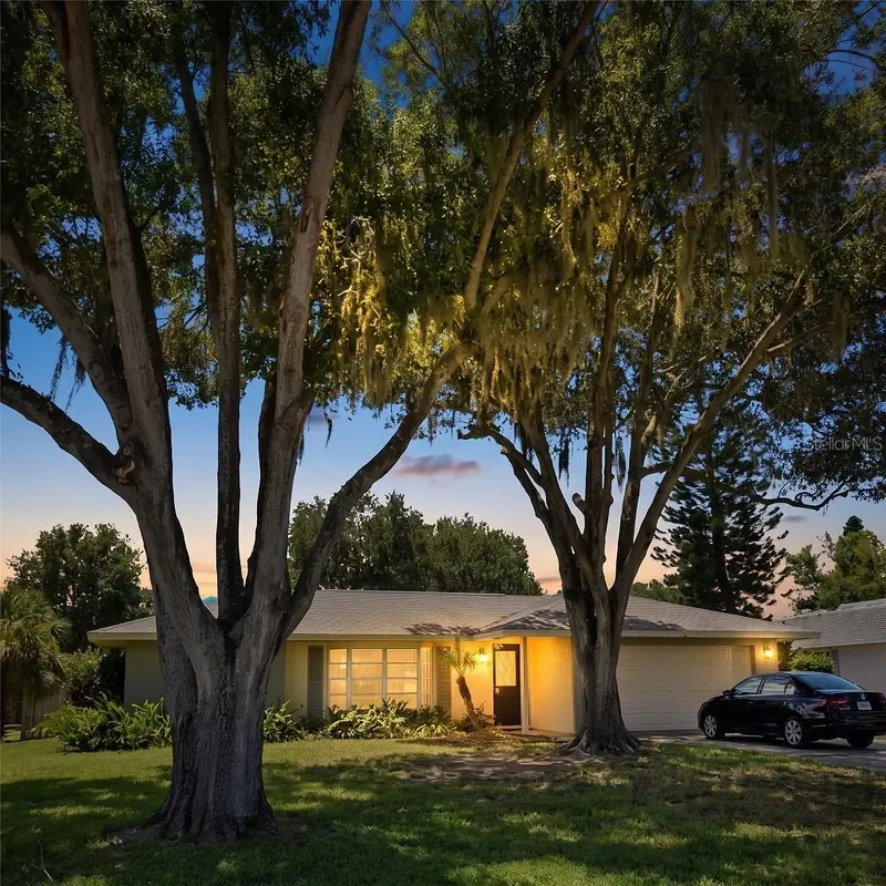 3926 CALLIANDRA DRIVE, SARASOTA, photo 2 of 5