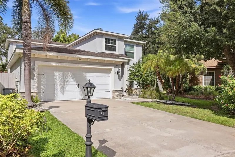 86 ARBOR OAKS DRIVE, SARASOTA