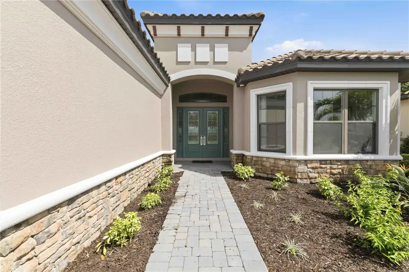 7704 MOONBEAM AVENUE, SARASOTA