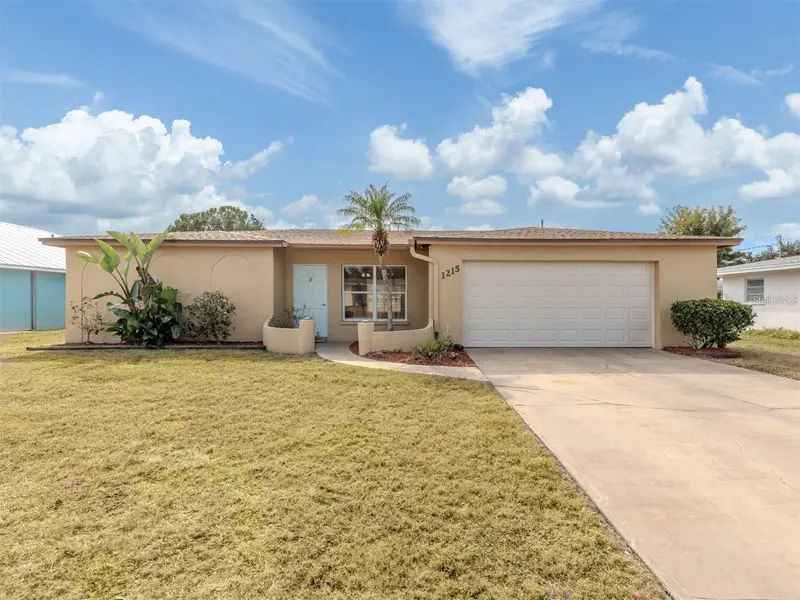 1215 MANGO AVENUE, VENICE