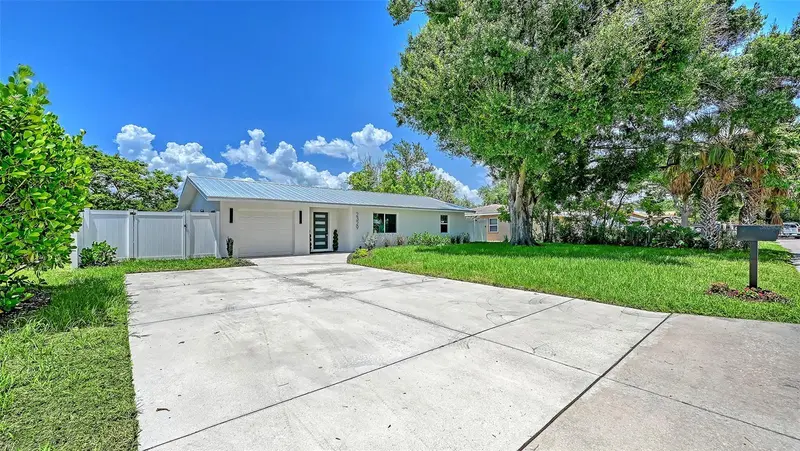 2329 ROSE STREET, SARASOTA, photo 4 of 50