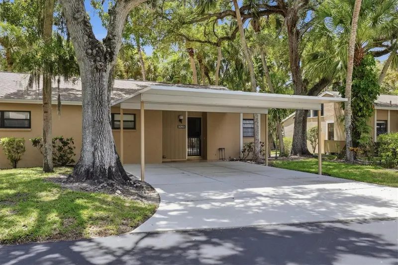 5063 VILLAGE GARDENS DRIVE #9, SARASOTA