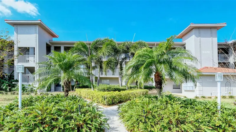 9320 CLUBSIDE CIRCLE #2205, SARASOTA