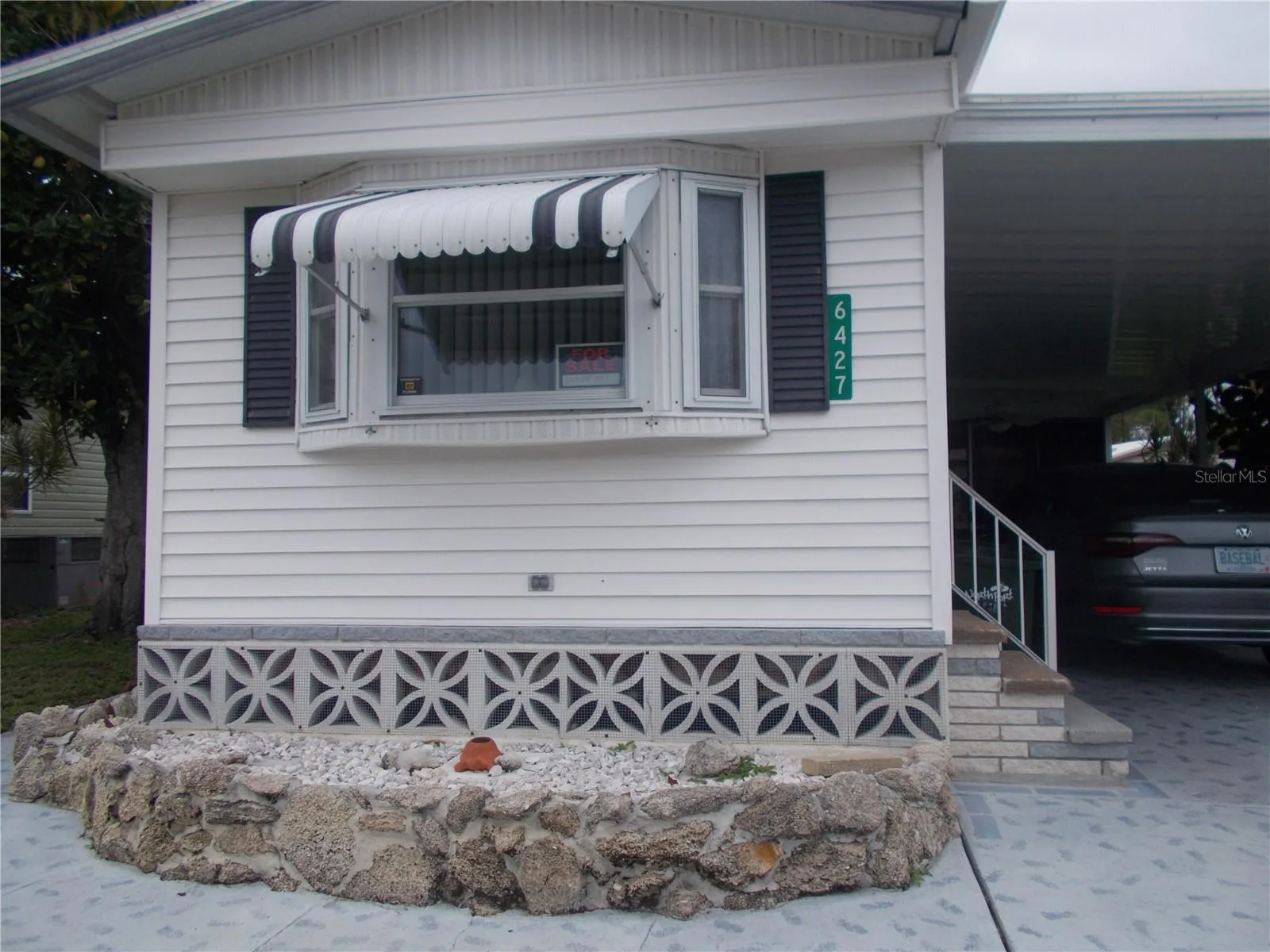 Front of 6427 Fleetwood