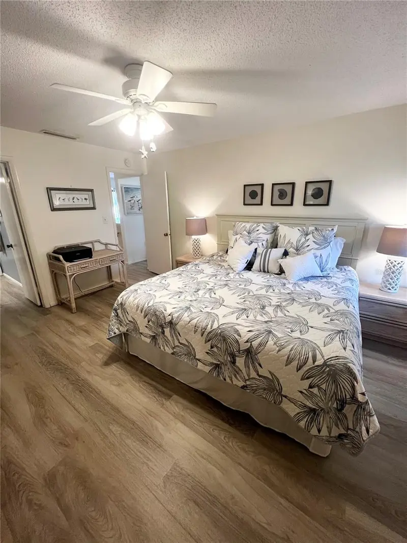 Thumbnail 17