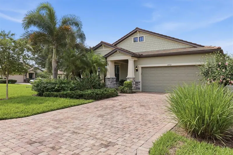 16932 PELHAM PLACE, LAKEWOOD RANCH, photo 2 of 75
