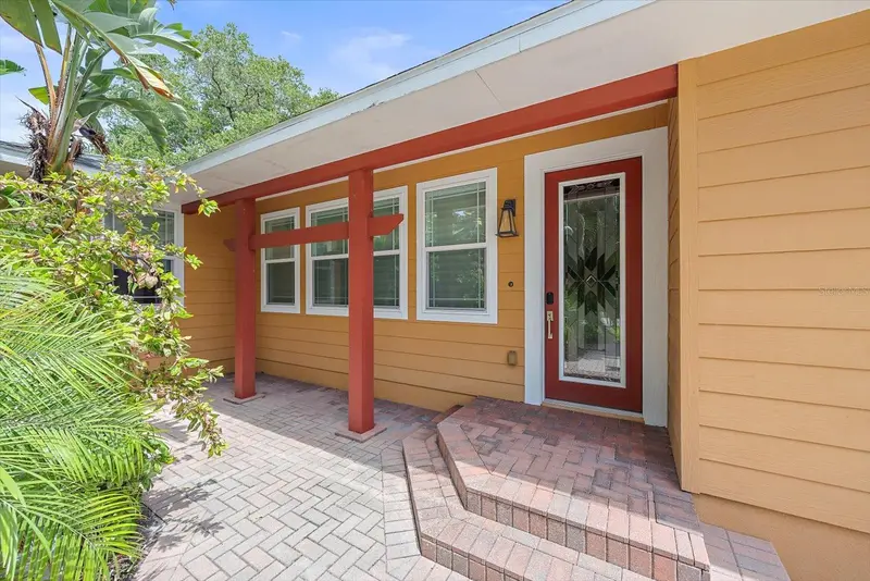 2395 HYDE PARK STREET, SARASOTA