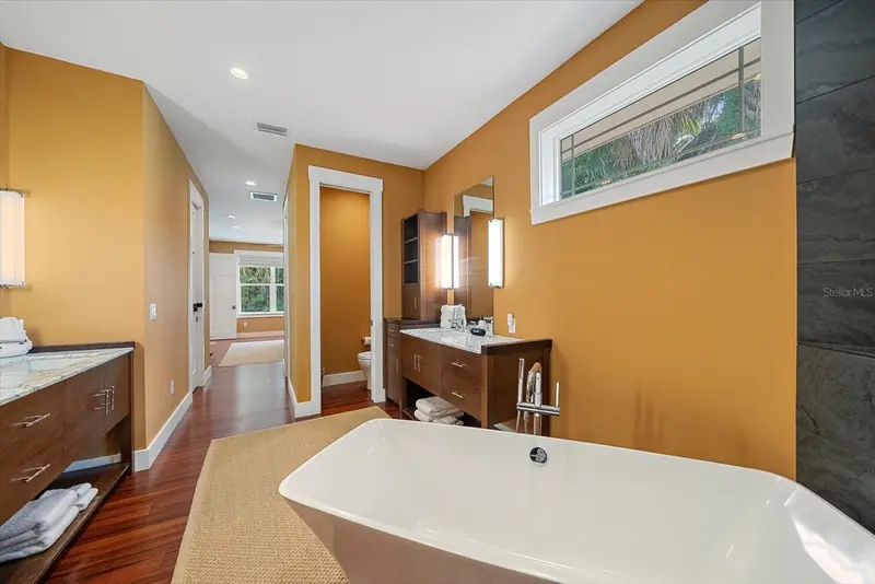 Thumbnail 26