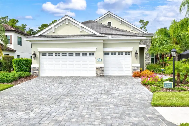 21221 WACISSA DRIVE, VENICE