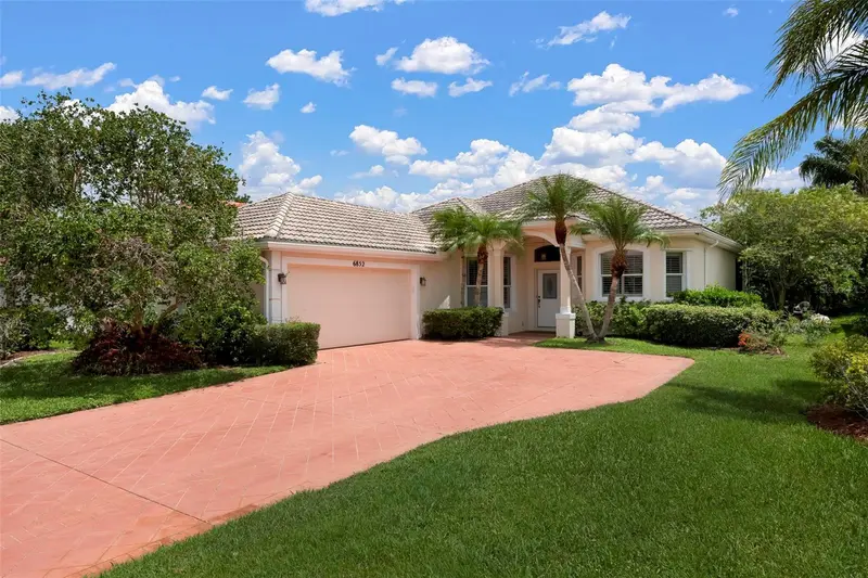 6852 SAGEBRUSH CIRCLE, SARASOTA