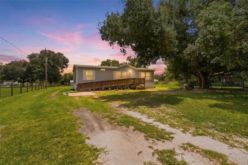 2086 GENES LITTLE ACRES AVENUE, ARCADIA