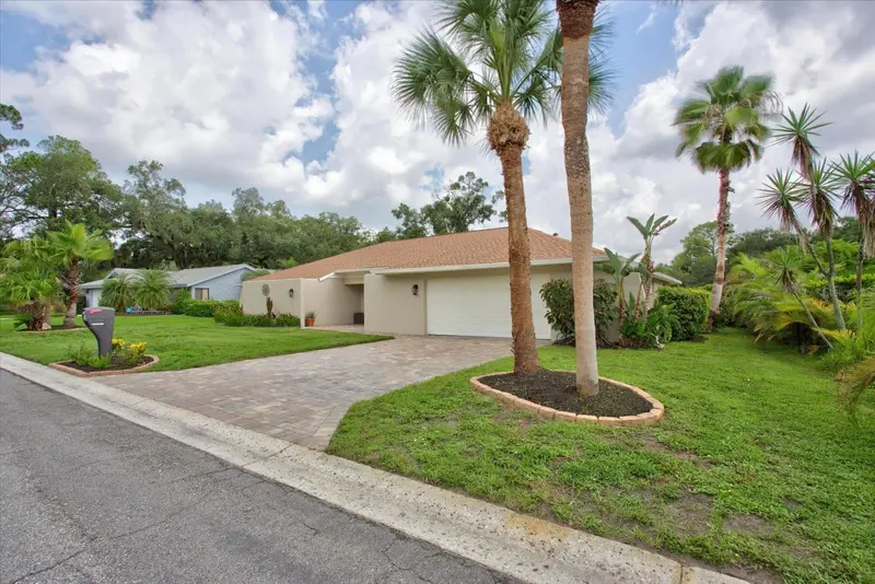 4872 HAWKSHEAD PARK, SARASOTA, photo 3 of 100