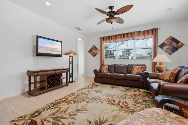 9007 WILLOWBROOK CIRCLE, BRADENTON, photo 5 of 24