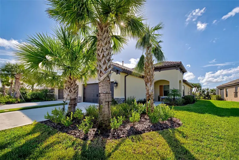 233 PALIDORO CIRCLE, NOKOMIS