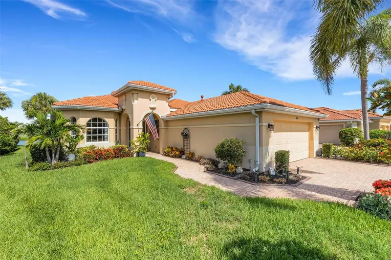 185 SAVONA WAY, NOKOMIS