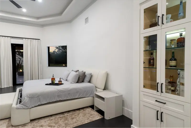 Thumbnail 33