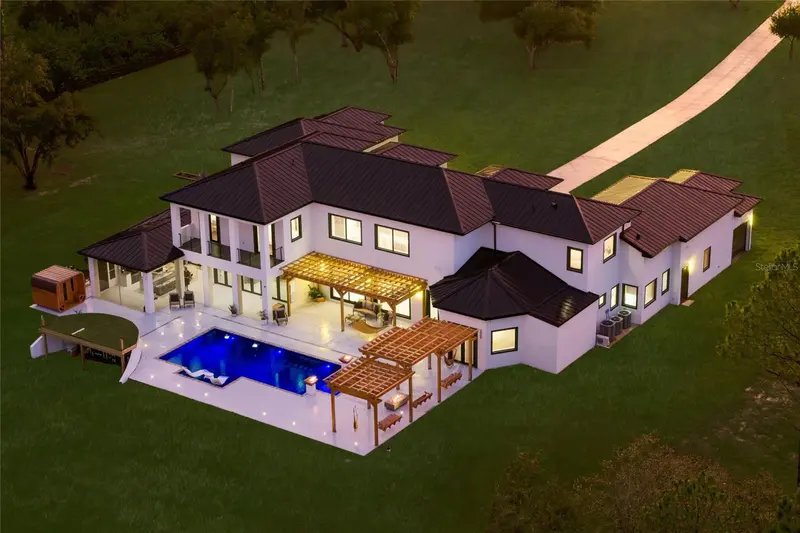 Thumbnail 96